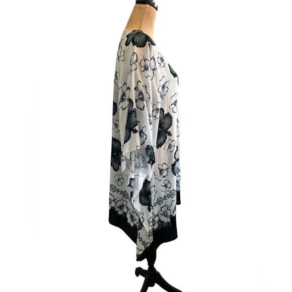 NWOT V-Neck Hibiscus Floral Kaftan from Indonesia One Size Medium - 3X Read Info - Picture 5 of 9